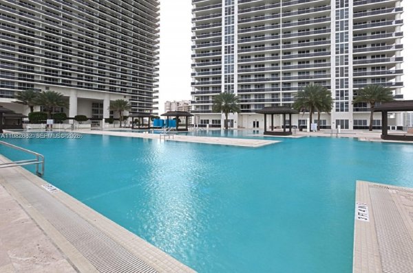 1830 S Ocean Dr #4608 Hallandale Beach, FL 33009
