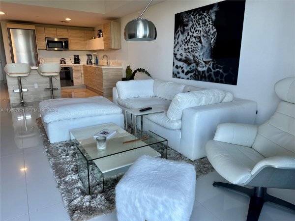 16385 Biscayne Blvd #303 Sunny Isles Beach, FL 33160