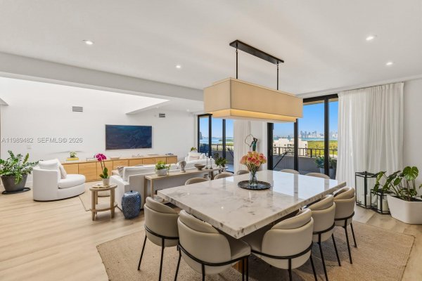 151 Crandon Blvd #1222 Key Biscayne, FL 33149