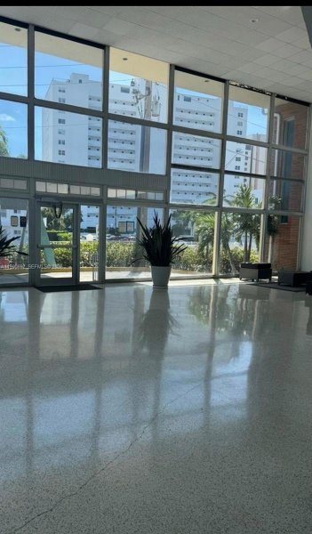 6484 Indian Crk Dr #107 Miami Beach, FL 33141