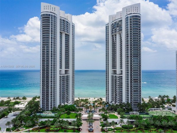 18201 Collins Ave #4009 Sunny Isles Beach, FL 33160