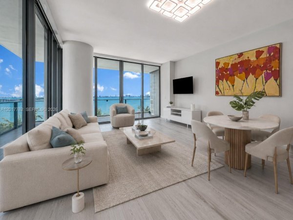 480 NE 31st St #907 Miami, FL 33137