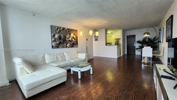 1500 Bay Rd #1550S Miami Beach, FL 33139