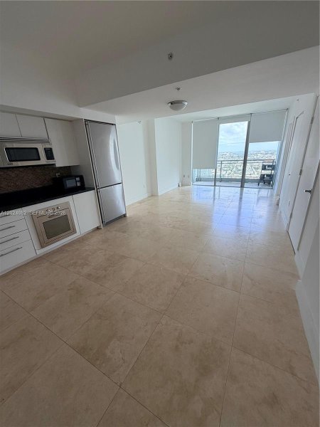 92 SW 3rd St #3909 Miami, FL 33130