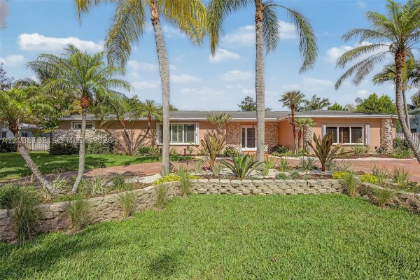 16842 SW Sw 79th Pl Palmetto Bay, FL 33157
