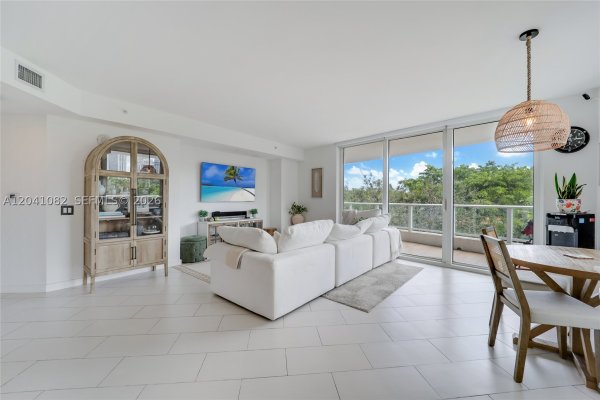4250 Biscayne Blvd #301 Miami, FL 33137