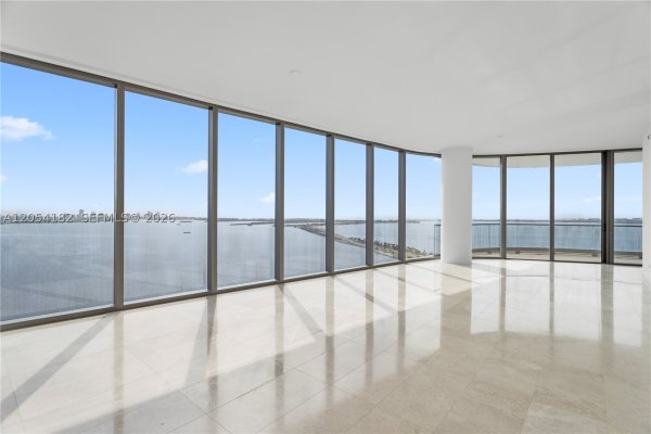 175 SE 25th Rd #2701 Miami, FL 33129