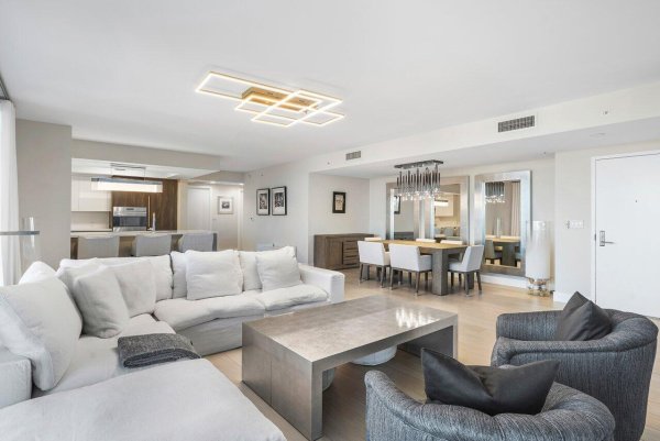 1180 N Federal #707 Fort Lauderdale, FL 33304