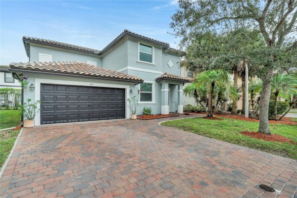 847 NW 127th Coral Springs, FL 33071