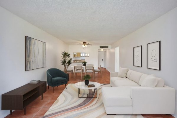 9481 Evergreen Pl #103 Davie, FL 33324