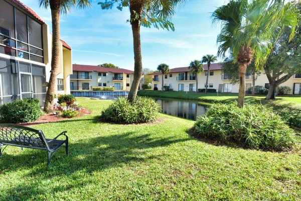 2050 Oleander Blvd #5-306 Fort Pierce, FL 34950