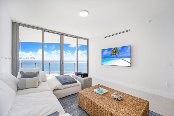 15701 Collins Ave #4503 Sunny Isles Beach, FL 33160