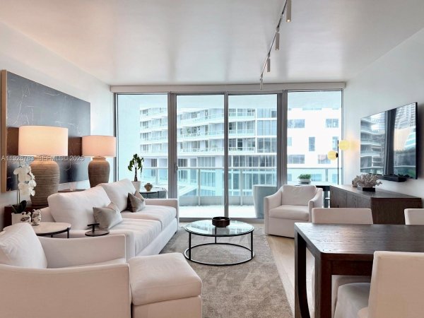 1331 Brickell Bay Dr #506 Miami, FL 33131