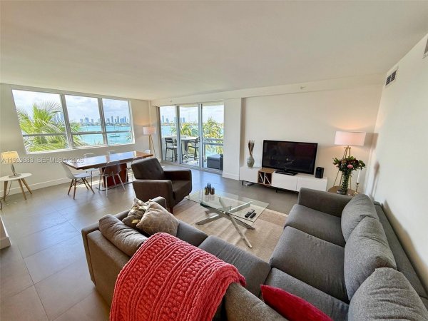 1500 Bay Rd #540S Miami Beach, FL 33139