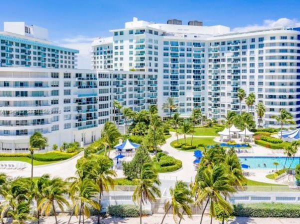5161 Collins Ave #511 Miami Beach, FL 33140
