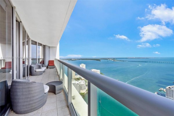 495 Brickell Ave #4805 Miami, FL 33131