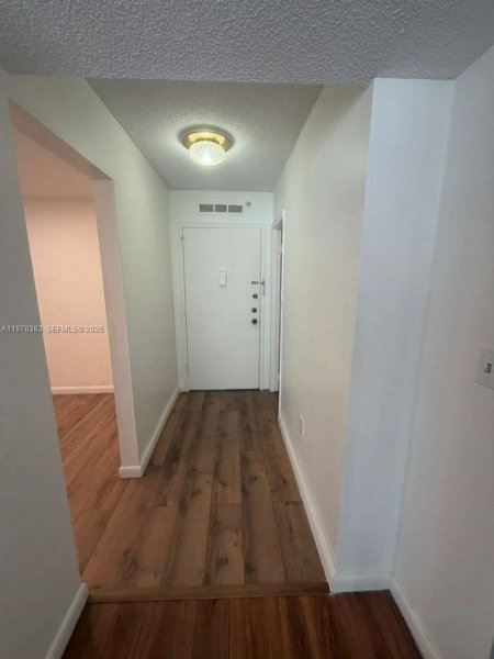 2780 NE 183rd St #410 Aventura, FL 33160