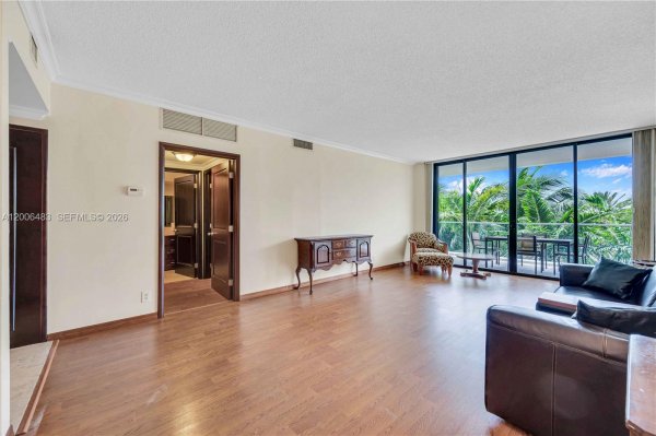 2800 Island Blvd #603 Aventura, FL 33160