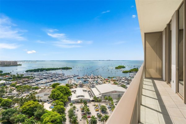 2655 S Bayshore #1906 Coconut Grove, FL 33133