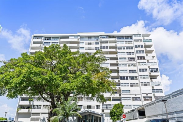 3 Island Ave #09L Miami Beach, FL 33139