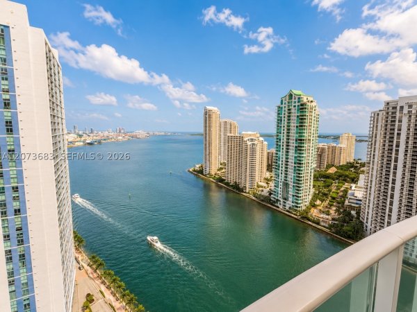 300 S Biscayne Blvd #T-2910 Miami, FL 33131