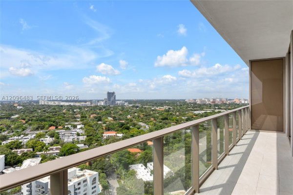 2678 Tigertail Ave #1903 Miami, FL 33133