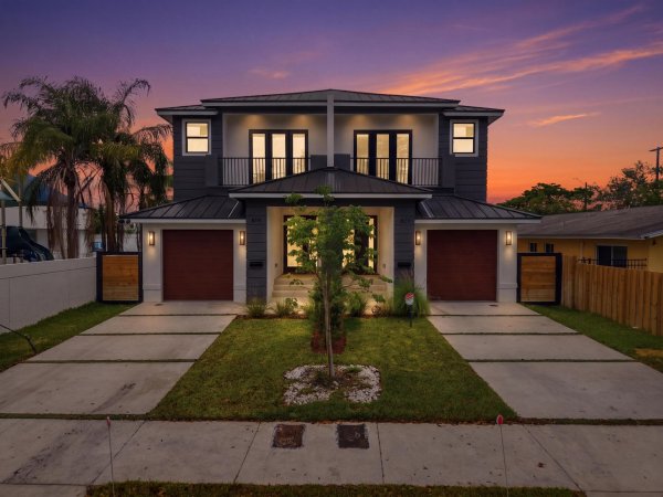 819 SW 1st Fort Lauderdale, FL 33312