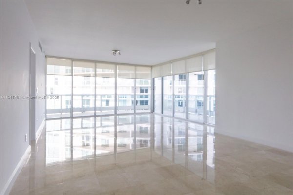 2127 Brickell Ave #2504 Miami, FL 33129