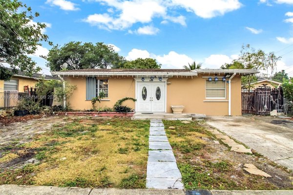 1331 SW 44th Ave Fort Lauderdale, FL 33317