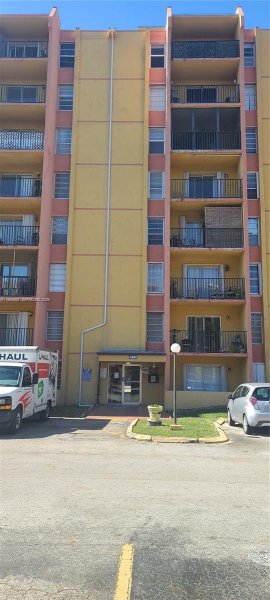 4801 NW 7th St #209-16 Miami, FL 33126