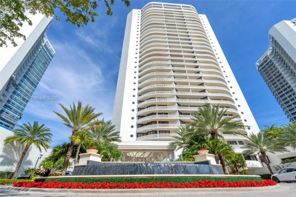 3000 Island Blvd #2902 Aventura, FL 33160