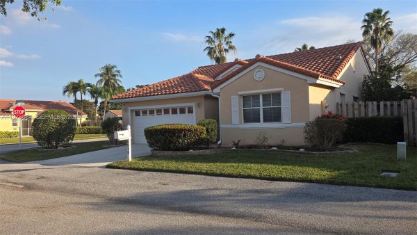 6618 Skipper Ter Margate, FL 33063