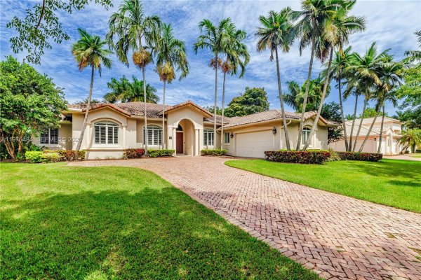 16721 SW 86th Ct Palmetto Bay, FL 33157