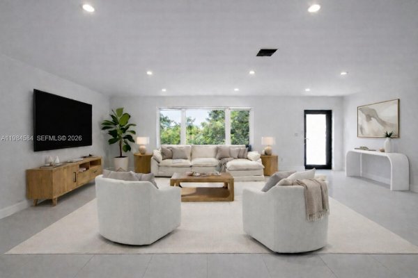 10 NW 100th St Miami Shores, FL 33150