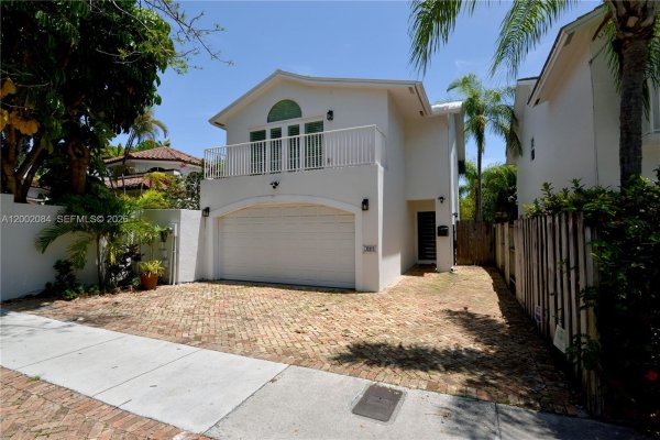 3081 Matilda St #A Miami, FL 33133