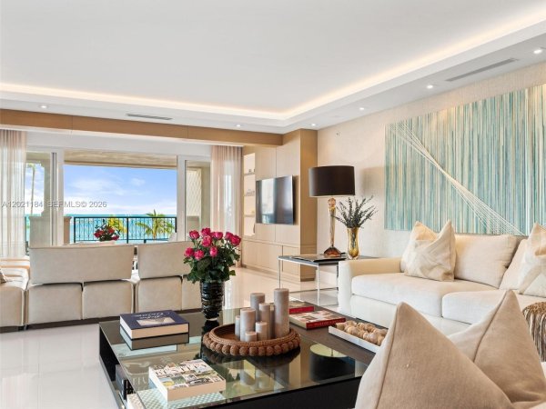7431 Fisher Is Dr #7431 Miami Beach, FL 33109
