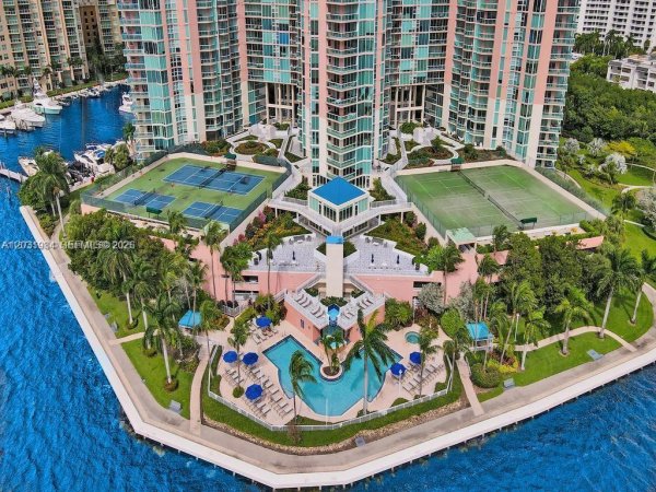 3370 Hidden Bay #1205 Aventura, FL 33180