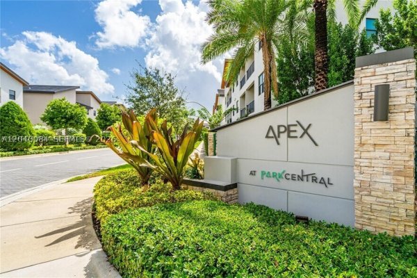 8025 NW 104th Ave #31 Doral, FL 33178