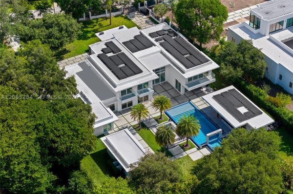 6300 Moss Rnch Rd Pinecrest, FL 33156