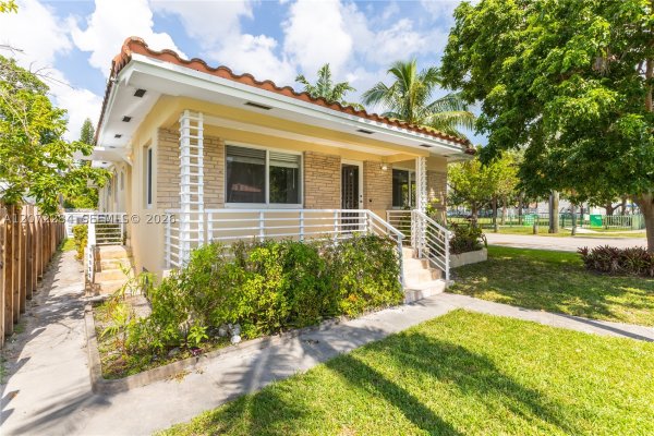 5990 NE 5th Ave Miami, FL 33137