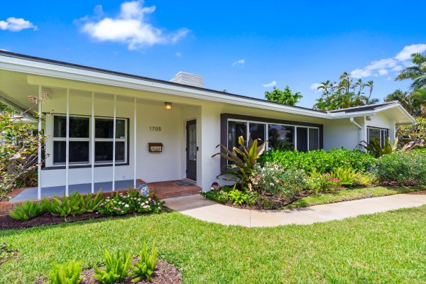 1705 NE 26th Fort Lauderdale, FL 33305