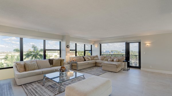 3800 Galt Ocean #515 Fort Lauderdale, FL 33308