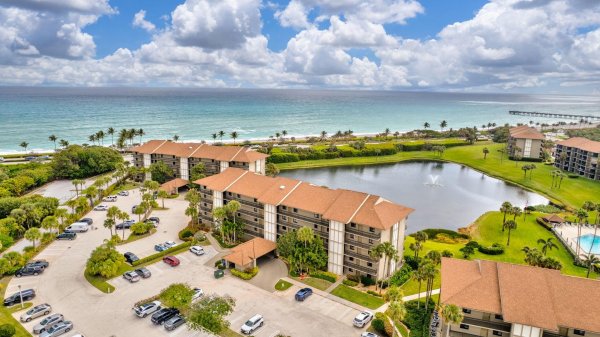 201 S Seas Dr #302 Jupiter, FL 33477