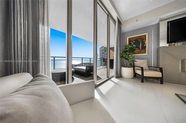 9701 Collins Ave #1204 Bal Harbour, FL 33154