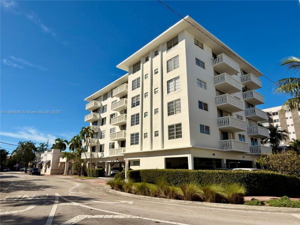 4142 N Jefferson Ave #4D Miami Beach, FL 33140