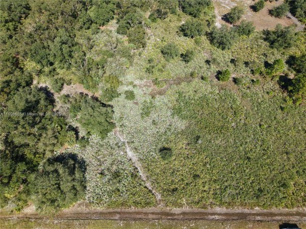 15527 NW 252nd Okeechobee, FL 34972