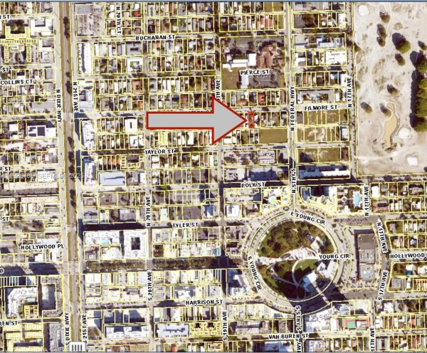 1832 Fillmore St Hollywood, FL 33020