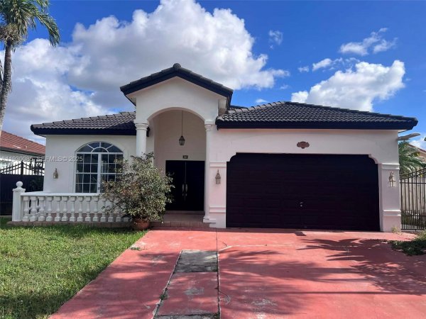 883 SW 142nd Pl Miami, FL 33184