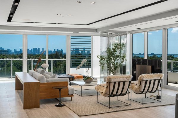 4701 N Meridian Ave #512 Miami Beach, FL 33140