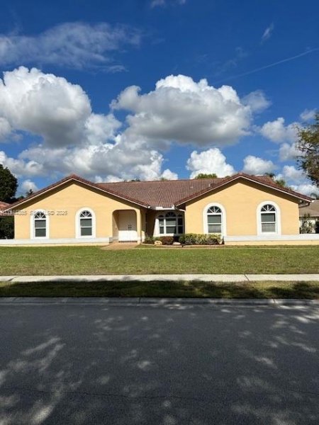 Undisclosed Address Plantation, FL 33322